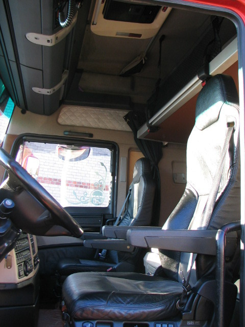 MAN TGX 18.500 LLS-U, SUPER STAN I WYGLĄD, EURO6 - 牵引车:图4 MAN TGX 18.500 LLS-U, SUPER STAN I WYGLĄD, EURO6 - 牵引车:图4