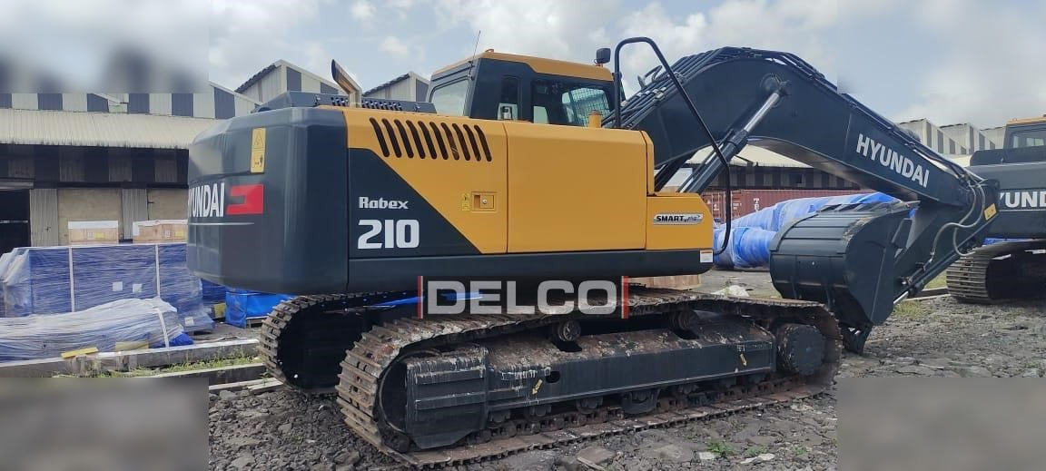 HYUNDAI ROBEX 210 - 履带式挖掘机:图3 HYUNDAI ROBEX 210 - 履带式挖掘机:图3