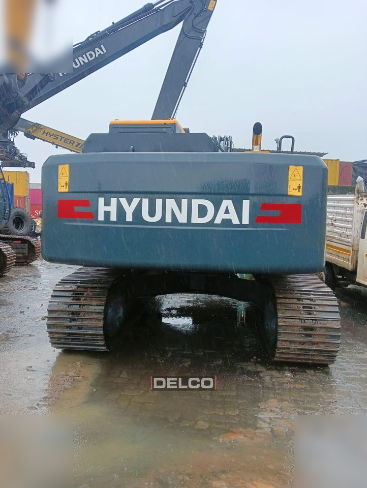 HYUNDAI ROBEX 215L SMART - 履带式挖掘机:图1 HYUNDAI ROBEX 215L SMART - 履带式挖掘机:图1