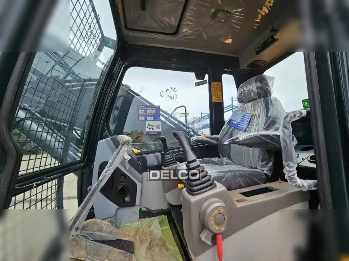 新的 履带式挖掘机 HYUNDAI ROBEX 215L SMART：图16