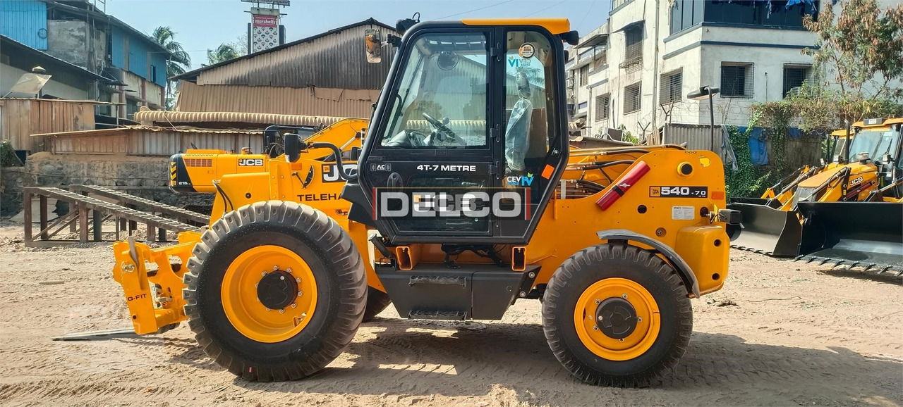 JCB 540-70 - 伸缩臂叉装车:图1 JCB 540-70 - 伸缩臂叉装车:图1