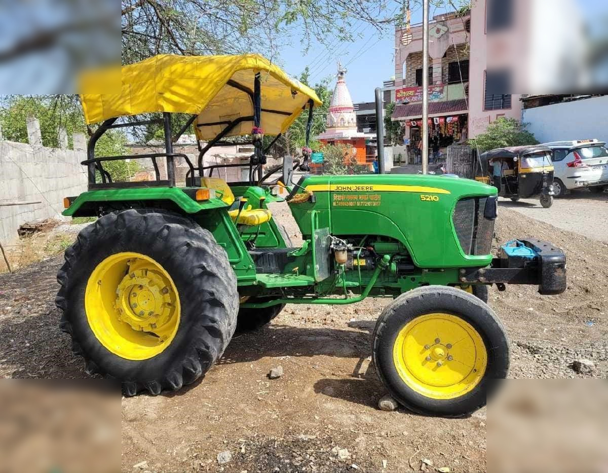 JOHN DEERE 5210 - 紧凑型拖拉机:图3 JOHN DEERE 5210 - 紧凑型拖拉机:图3