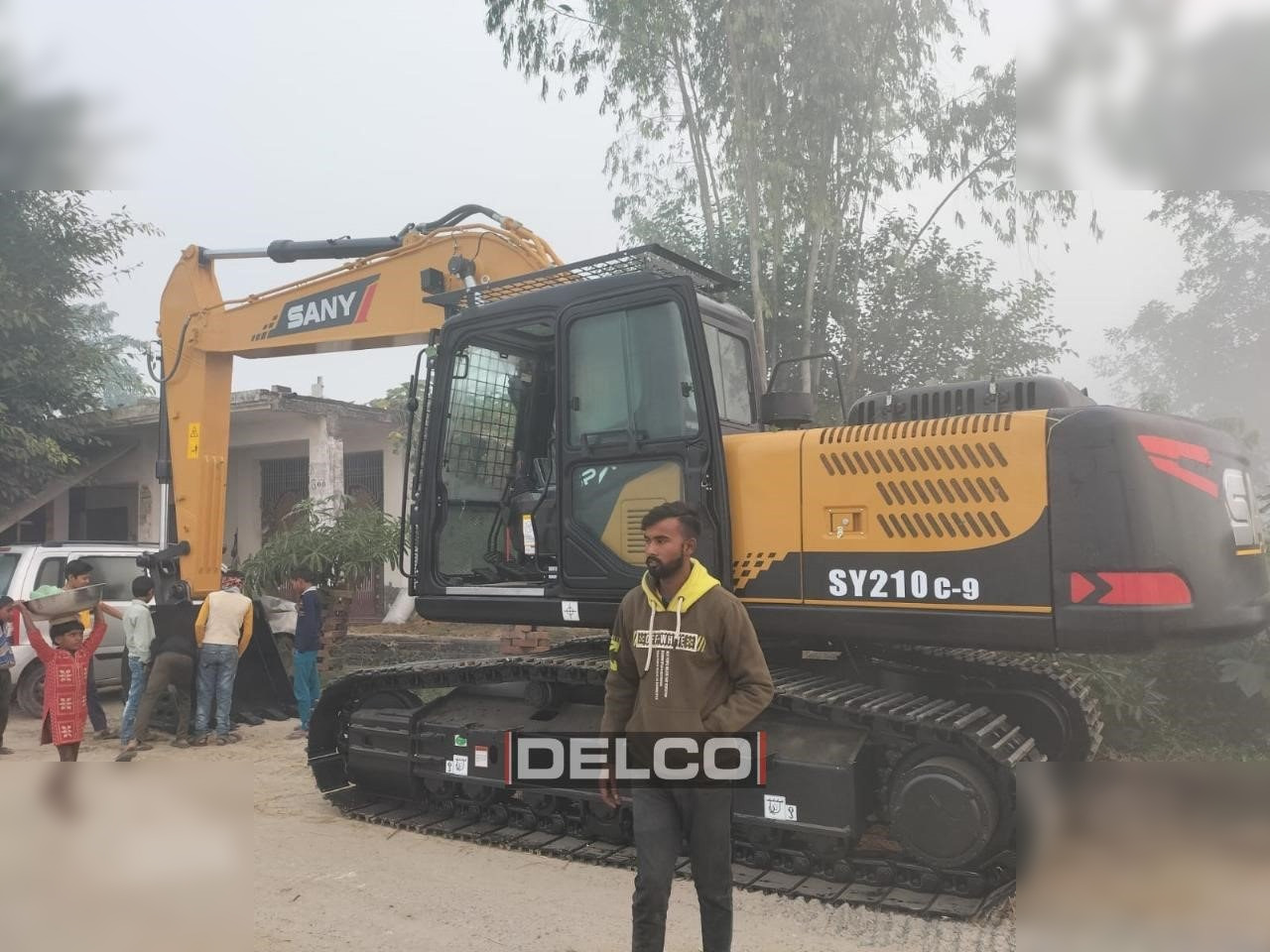 SANY SY210 LC - 履带式挖掘机:图4 SANY SY210 LC - 履带式挖掘机:图4