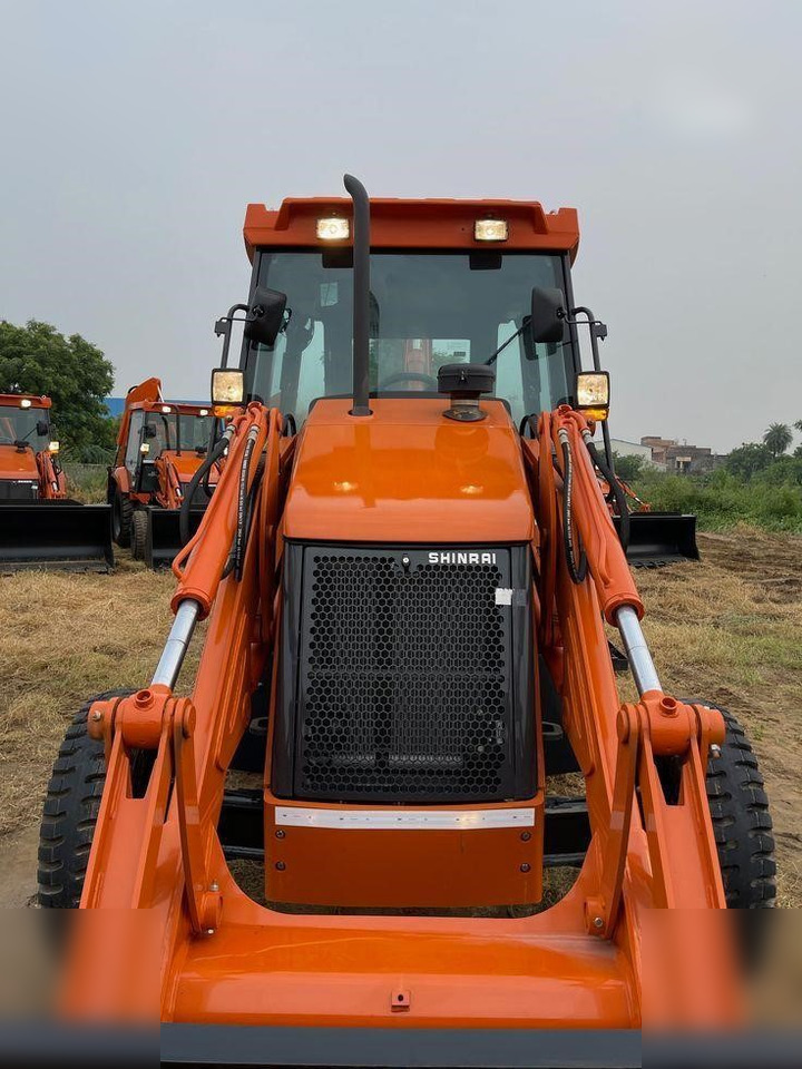 TATA HITACHI SHINRAI PRIME - 反铲装载机:图3 TATA HITACHI SHINRAI PRIME - 反铲装载机:图3