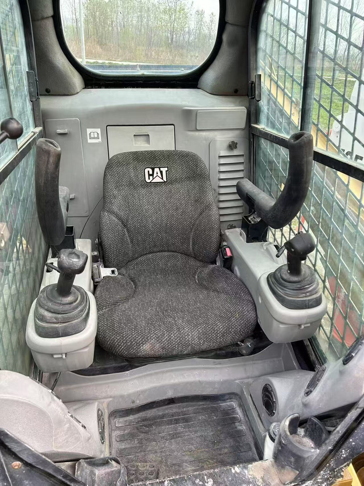 CAT 246C - 滑移装载机:图5 CAT 246C - 滑移装载机:图5