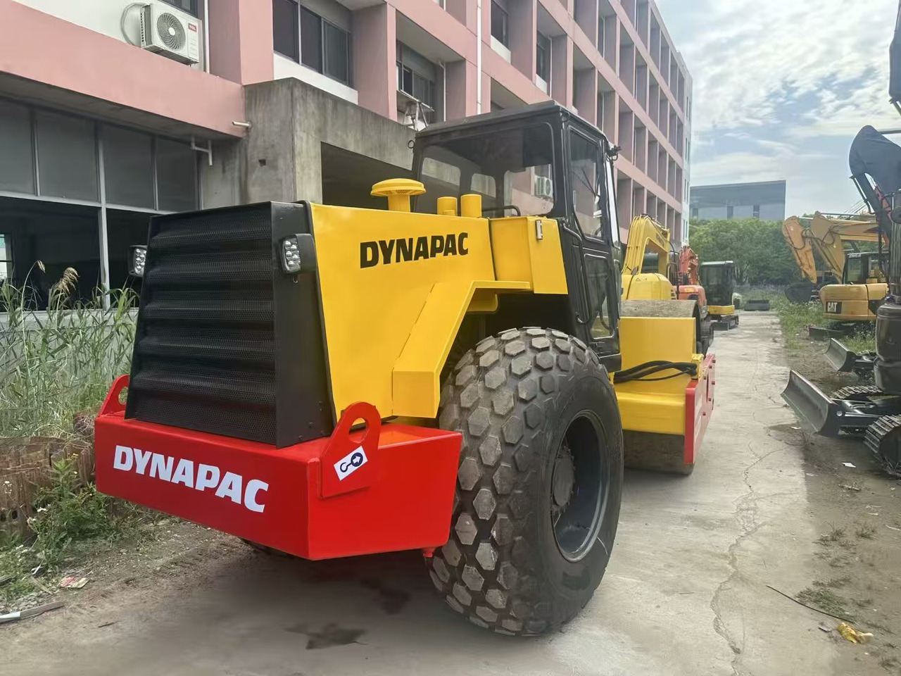 DYNAPAC CA30D - 碾压机:图4 DYNAPAC CA30D - 碾压机:图4