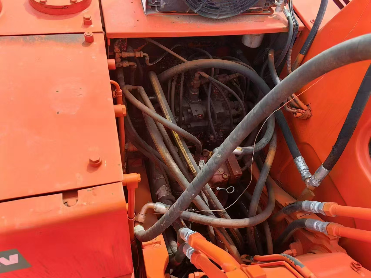 Doosan DX150 - 轮式挖掘机:图4 Doosan DX150 - 轮式挖掘机:图4