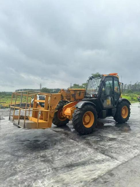 JCB 535 - 建筑设备:图2 JCB 535 - 建筑设备:图2