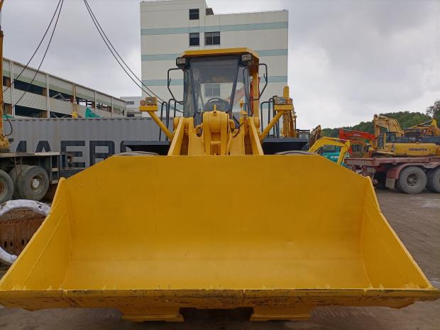Komatsu WA470 - 轮式装载机:图4 Komatsu WA470 - 轮式装载机:图4