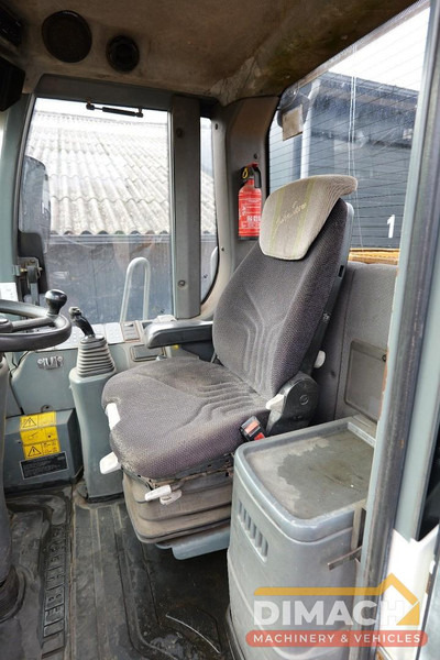 Liebherr L556 Like new!! Airco, quick coupler, skeleton bucket with teeths - 装载机:图5 Liebherr L556 Like new!! Airco, quick coupler, skeleton bucket with teeths - 装载机:图5