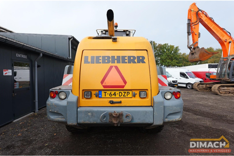 Liebherr L556 Like new!! Airco, quick coupler, skeleton bucket with teeths - 装载机:图3 Liebherr L556 Like new!! Airco, quick coupler, skeleton bucket with teeths - 装载机:图3