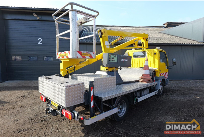 Nissan Cabstar E Sky high autohoogwerker 12meter elektrisch bedienbaar. manbak capaciteit 215kilo - 小型货车:图2 Nissan Cabstar E Sky high autohoogwerker 12meter elektrisch bedienbaar. manbak capaciteit 215kilo - 小型货车:图2