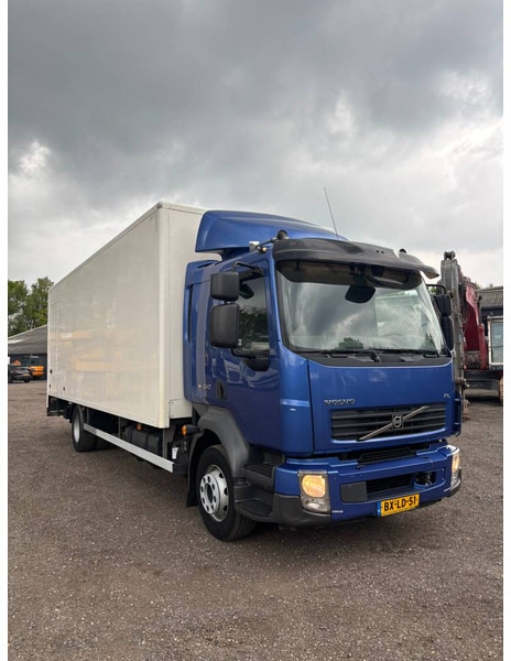 Volvo FL 12.240 laadklep Euro 5 automaat NL truck - 厢式卡车:图1 Volvo FL 12.240 laadklep Euro 5 automaat NL truck - 厢式卡车:图1