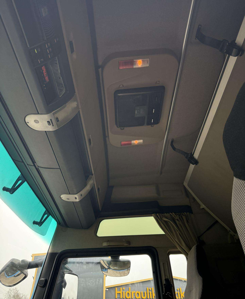 自动转运卡车 MAN TGX 26.420：图11