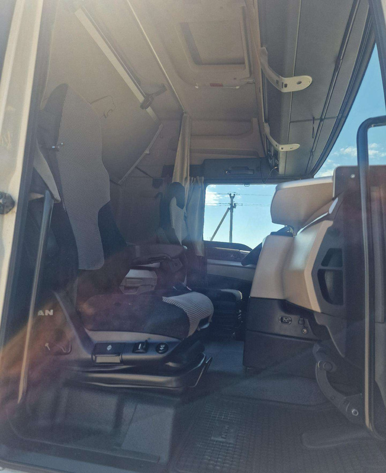 拖吊车 MAN TGX 26.420：图12