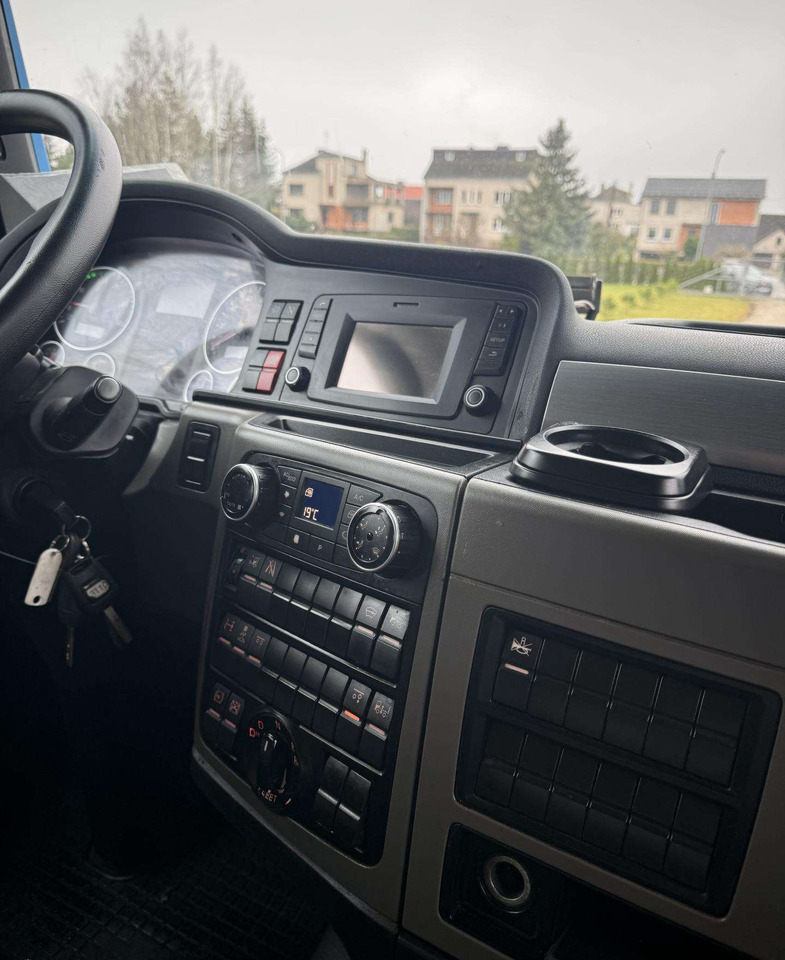 自动转运卡车 MAN TGX 26.420：图14