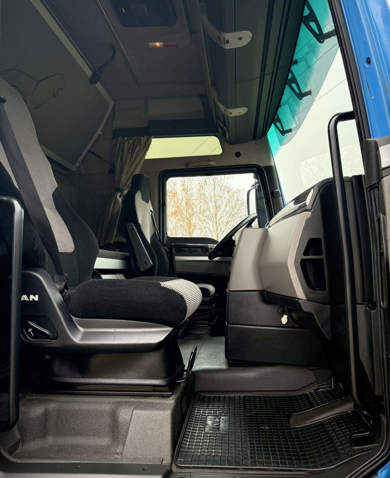 自动转运卡车 MAN TGX 26.420：图12