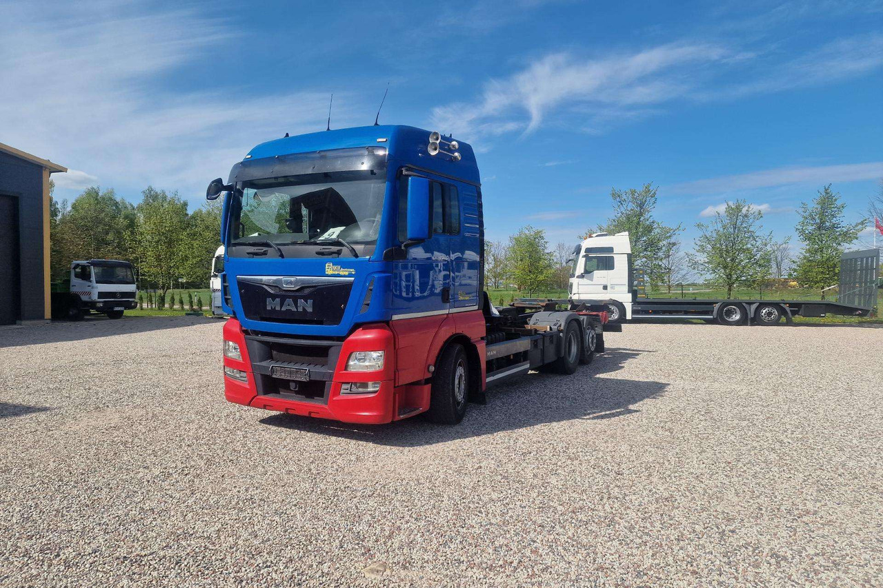 MAN TGX 26.440 - 集装箱运输车/ 可拆卸车身的卡车:图4 MAN TGX 26.440 - 集装箱运输车/ 可拆卸车身的卡车:图4