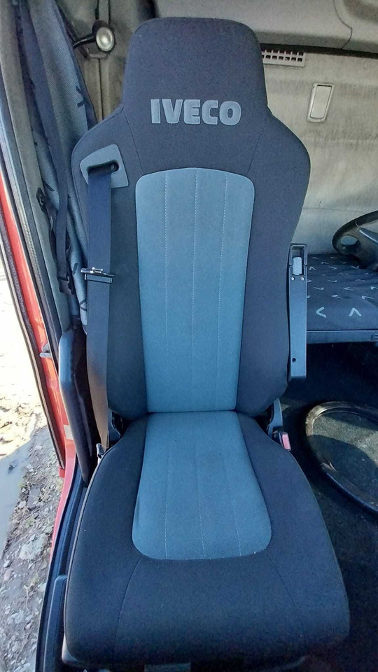 Fotel do IVECO STRALIS 500 - 座椅 适用于 卡车:图1 Fotel do IVECO STRALIS 500 - 座椅 适用于 卡车:图1