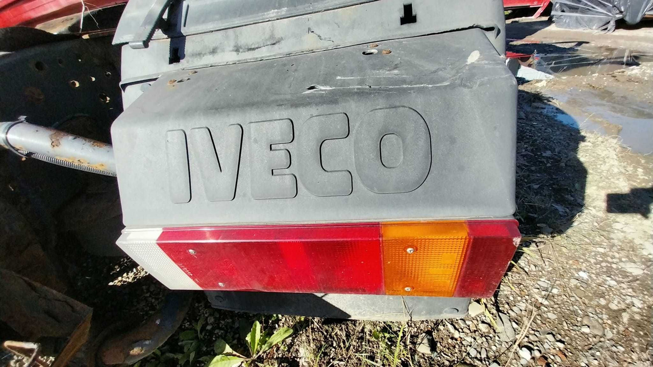 Lampa tylna prawa na belkę IVECO STRALIS EURO 5 - 尾灯 适用于 卡车:图1 Lampa tylna prawa na belkę IVECO STRALIS EURO 5 - 尾灯 适用于 卡车:图1