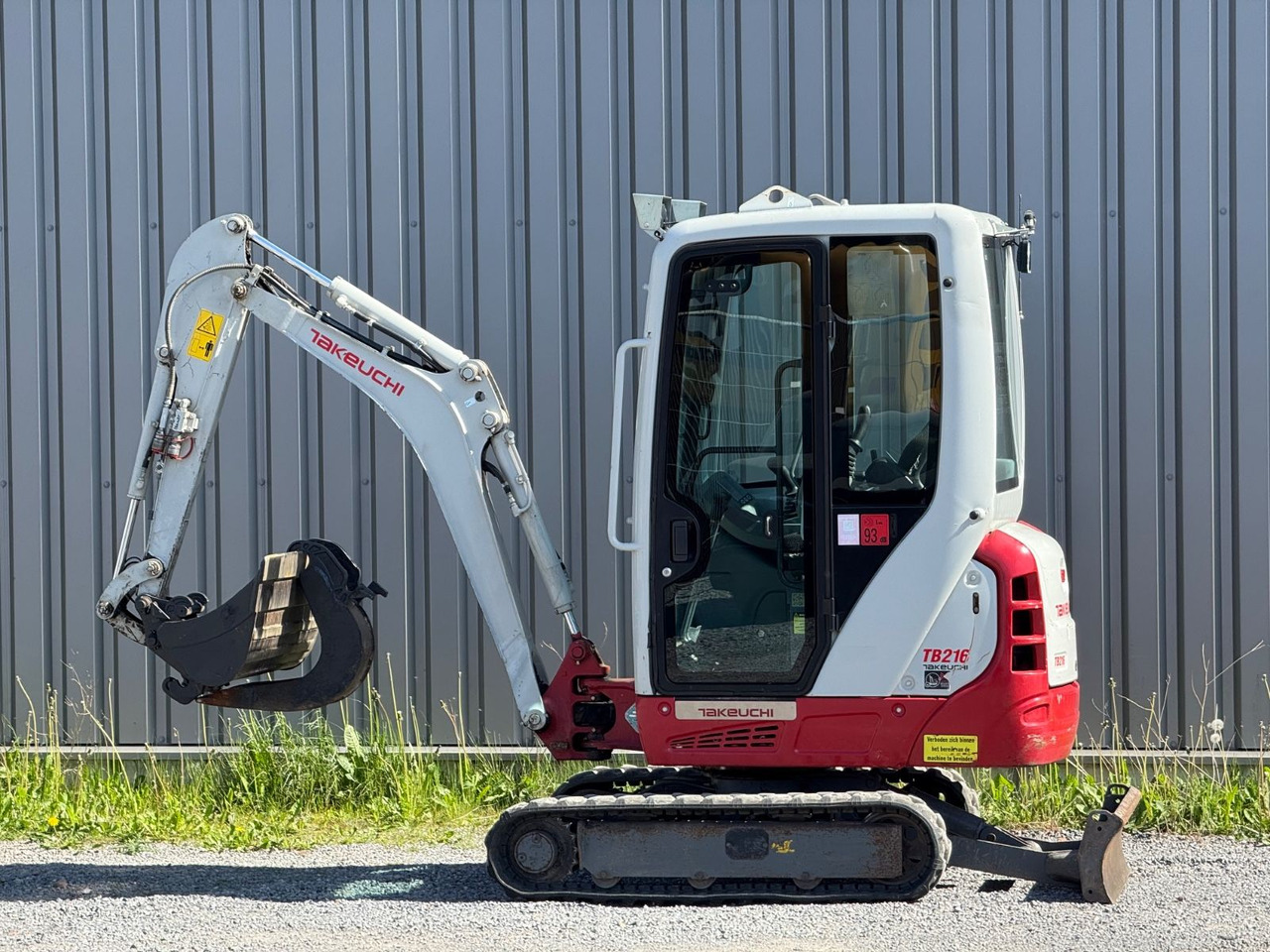 Takeuchi TB216 - 小型挖掘机:图5 Takeuchi TB216 - 小型挖掘机:图5