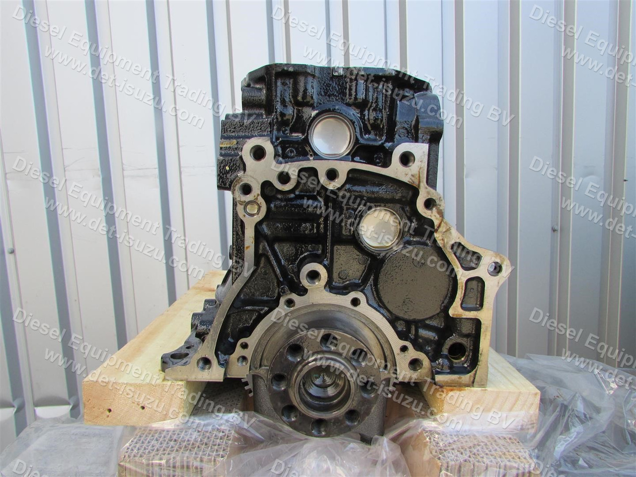 Isuzu **NEW** Short Block 4JJ1 4HK1 6HK1 - 汽缸体 适用于 挖掘机:图3 Isuzu **NEW** Short Block 4JJ1 4HK1 6HK1 - 汽缸体 适用于 挖掘机:图3