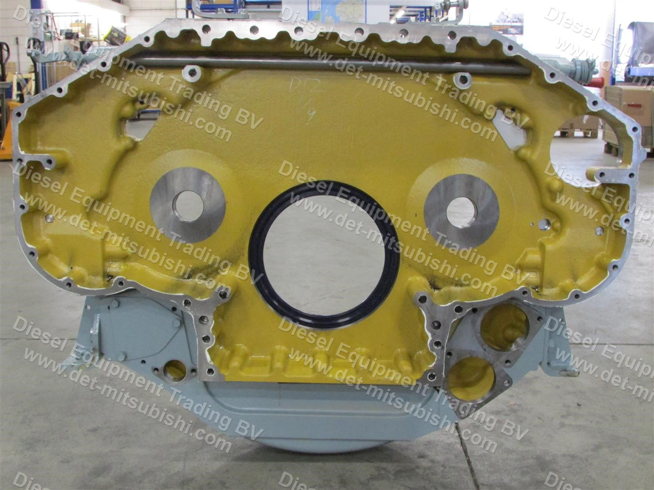 Mitsubishi CASE ASM; TIMING GEAR REAR S12R,S16R 3771136021 - 发动机及其零件 适用于 发电机组:图2 Mitsubishi CASE ASM; TIMING GEAR REAR S12R,S16R 3771136021 - 发动机及其零件 适用于 发电机组:图2