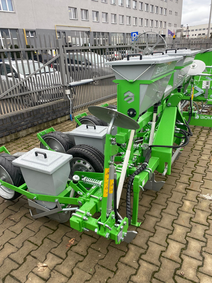 BOMET Precision seeder / Semoir de précision / Siewnik punktowy - 精准播种机:图1 BOMET Precision seeder / Semoir de précision / Siewnik punktowy - 精准播种机:图1