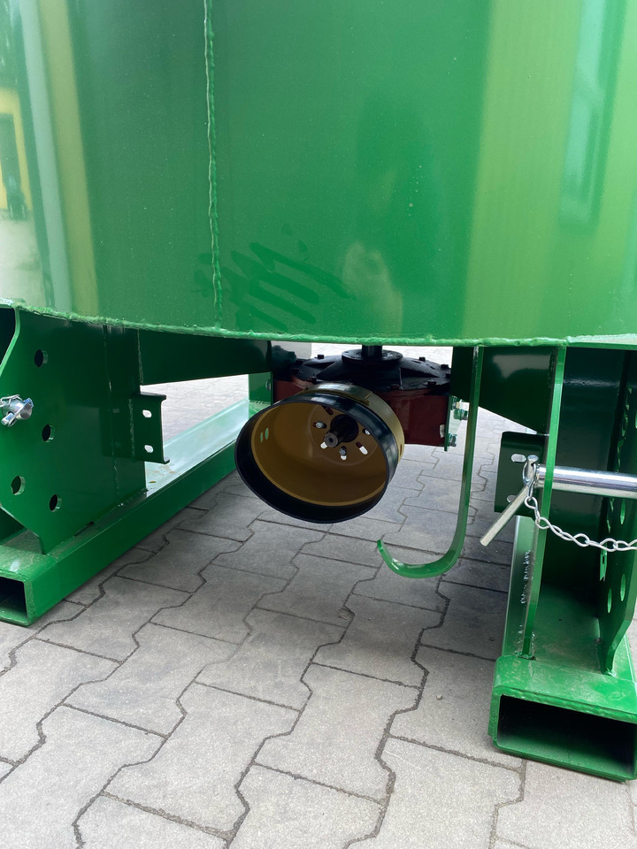 DC Betonmischer / Hydraulic concrete mixer / Malaxeur à béton hydraulique / Betoniera / Бетономешалка с гидравлическим приводом / Betoniarka hydrauliczna 800 l - 混凝土搅拌机:图4 DC Betonmischer / Hydraulic concrete mixer / Malaxeur à béton hydraulique / Betoniera / Бетономешалка с гидравлическим приводом / Betoniarka hydrauliczna 800 l - 混凝土搅拌机:图4