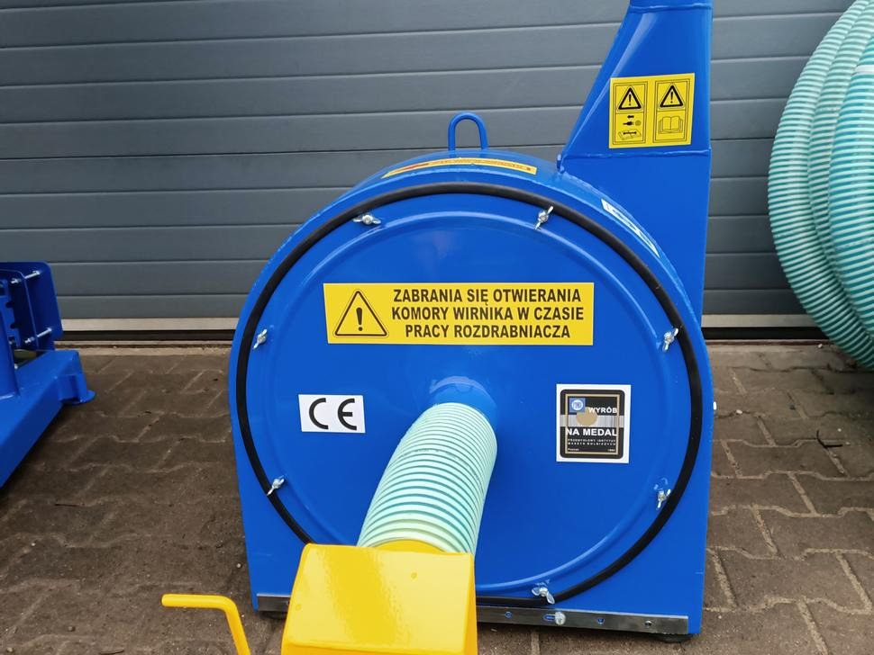 Dozamech Getreidebrecher / Grain crusher / Broyeur à grains / Trituratore / Измельчитель / Rozdrabniacz - 牲畜设备:图1 Dozamech Getreidebrecher / Grain crusher / Broyeur à grains / Trituratore / Измельчитель / Rozdrabniacz - 牲畜设备:图1
