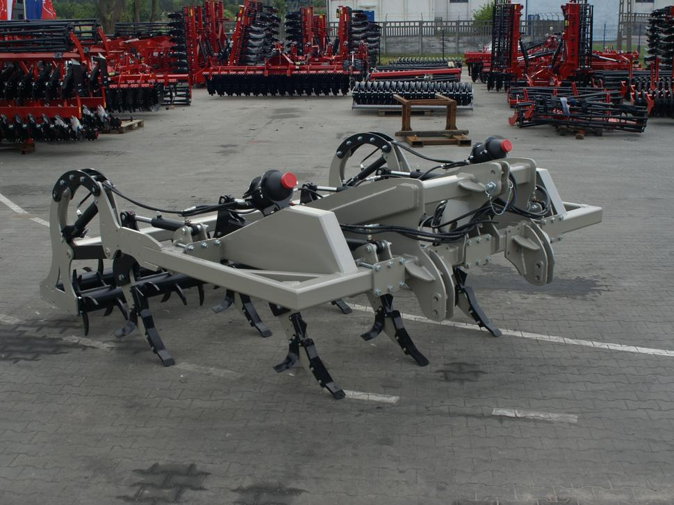 ROLEX Meißelpflug / Chisel plough / Decompacteur chisel / Aratro a scalpello Chisel / Чизельный плуг / Pług dłutowy 3 m - 深耕犁:图1 ROLEX Meißelpflug / Chisel plough / Decompacteur chisel / Aratro a scalpello Chisel / Чизельный плуг / Pług dłutowy 3 m - 深耕犁:图1