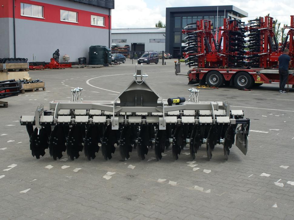 ROLEX Scheibenegge / Discs harrow / Dechaumeur à disques / Erpice a dischi / Cultivador de discos / Дисковая борона / Agregat talerzowy uprawowy 3 m - 圆盘耙:图4 ROLEX Scheibenegge / Discs harrow / Dechaumeur à disques / Erpice a dischi / Cultivador de discos / Дисковая борона / Agregat talerzowy uprawowy 3 m - 圆盘耙:图4