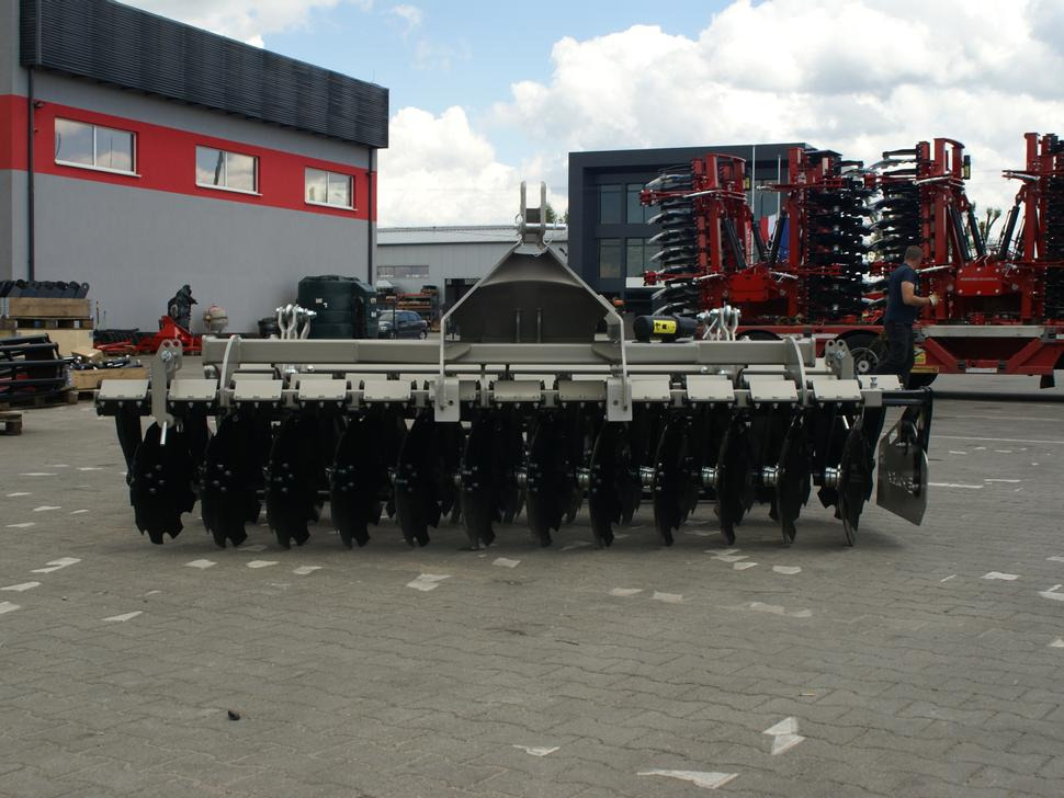ROLEX Scheibenegge / Discs harrow / Dechaumeur à disques / Erpice a dischi / Cultivador de discos / Дисковая борона / Agregat talerzowy uprawowy 3 m - 圆盘耙:图3 ROLEX Scheibenegge / Discs harrow / Dechaumeur à disques / Erpice a dischi / Cultivador de discos / Дисковая борона / Agregat talerzowy uprawowy 3 m - 圆盘耙:图3