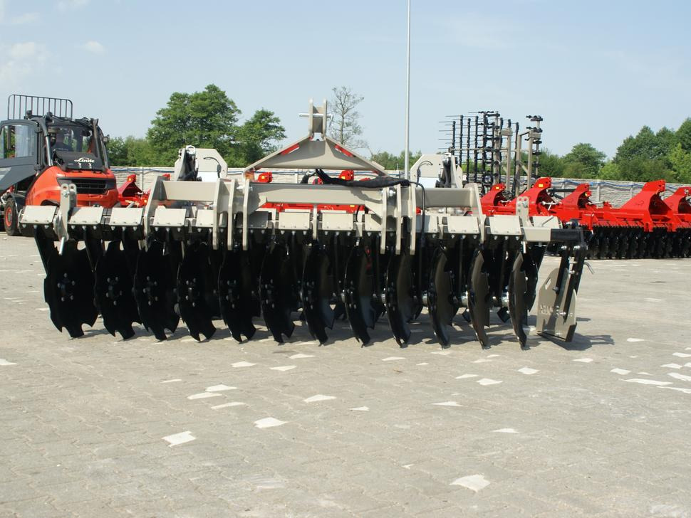 ROLEX Scheibenegge / Discs harrow / Dechaumeur à disques / Erpice a dischi / Дисковая борона / Brona talerzowa 3 m - 圆盘耙:图2 ROLEX Scheibenegge / Discs harrow / Dechaumeur à disques / Erpice a dischi / Дисковая борона / Brona talerzowa 3 m - 圆盘耙:图2