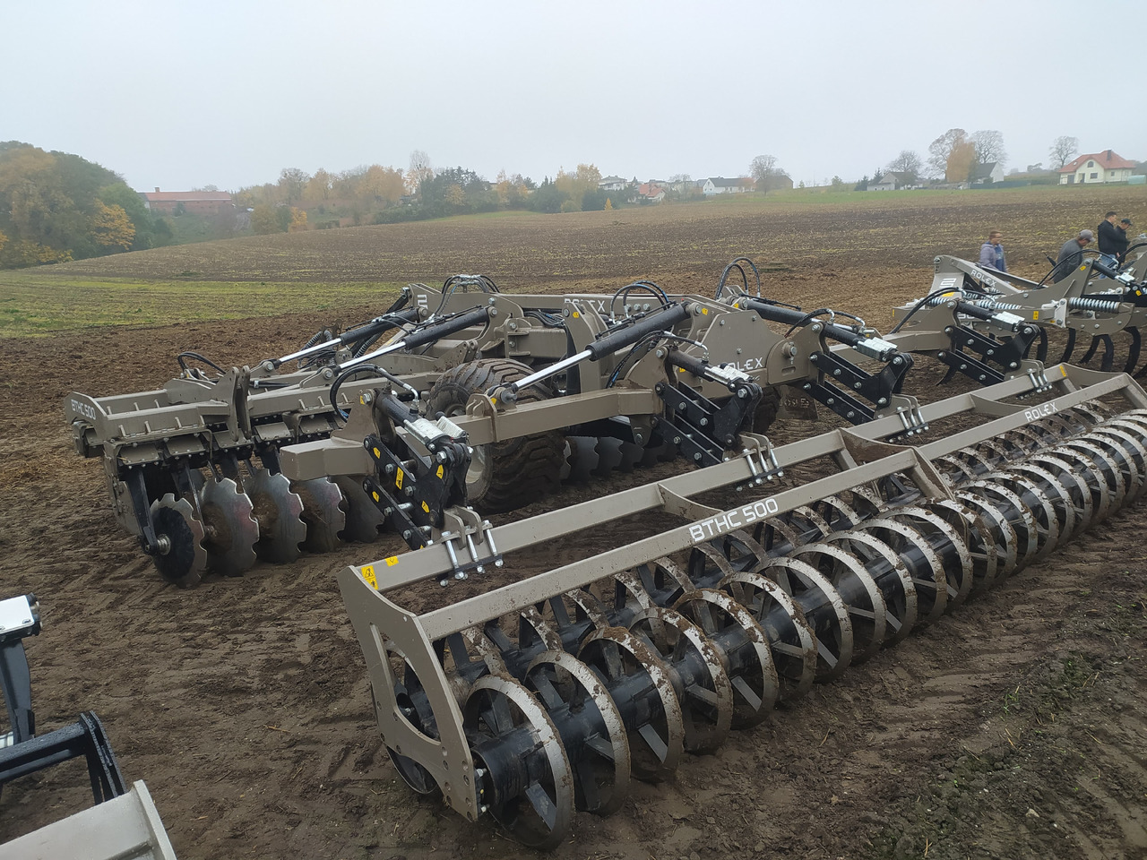 ROLEX Scheibenegge / Hydraulic discs harrow / Dechaumeur à disques / Erpice a dischi / Grada de discos / Дисковая борона / Brona talerzowa 5 m - 圆盘耙:图1 ROLEX Scheibenegge / Hydraulic discs harrow / Dechaumeur à disques / Erpice a dischi / Grada de discos / Дисковая борона / Brona talerzowa 5 m - 圆盘耙:图1