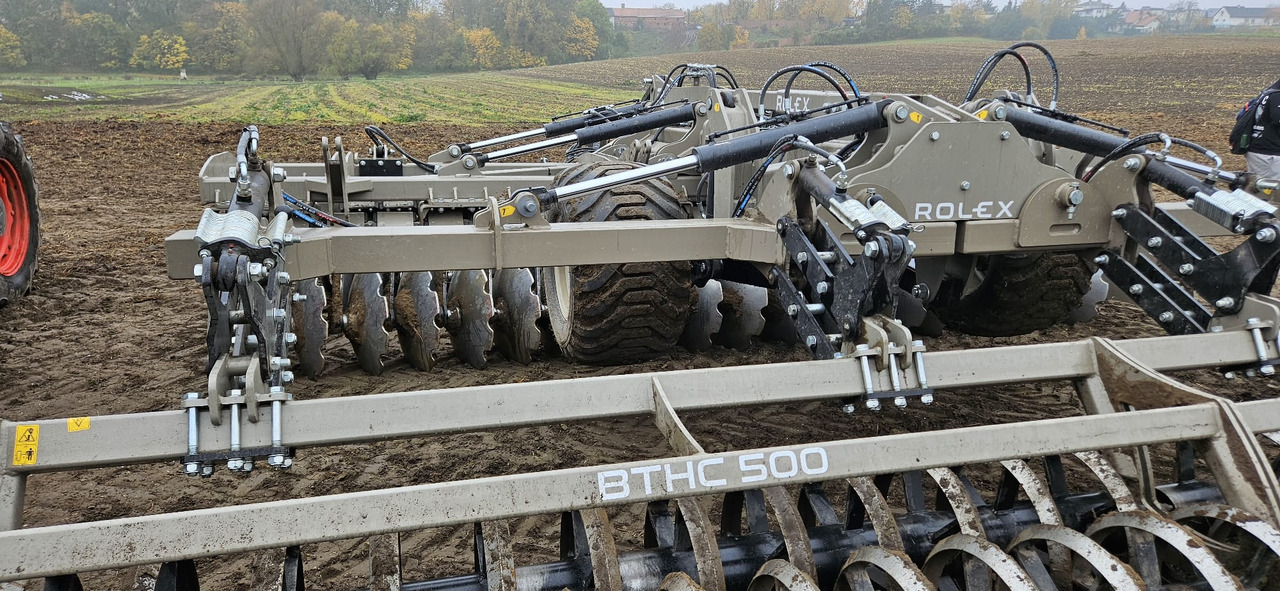 ROLEX Scheibenegge / Hydraulic discs harrow / Dechaumeur à disques / Erpice a dischi / Grada de discos / Дисковая борона / Brona talerzowa 5 m - 圆盘耙:图2 ROLEX Scheibenegge / Hydraulic discs harrow / Dechaumeur à disques / Erpice a dischi / Grada de discos / Дисковая борона / Brona talerzowa 5 m - 圆盘耙:图2