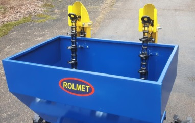 ROLMET Kartoffelpflanzmaschine / Potato planter / Planteuse de pomme de terre / Piantapatate / Sadzarka ziemniaków - 马铃薯种植机:图4 ROLMET Kartoffelpflanzmaschine / Potato planter / Planteuse de pomme de terre / Piantapatate / Sadzarka ziemniaków - 马铃薯种植机:图4