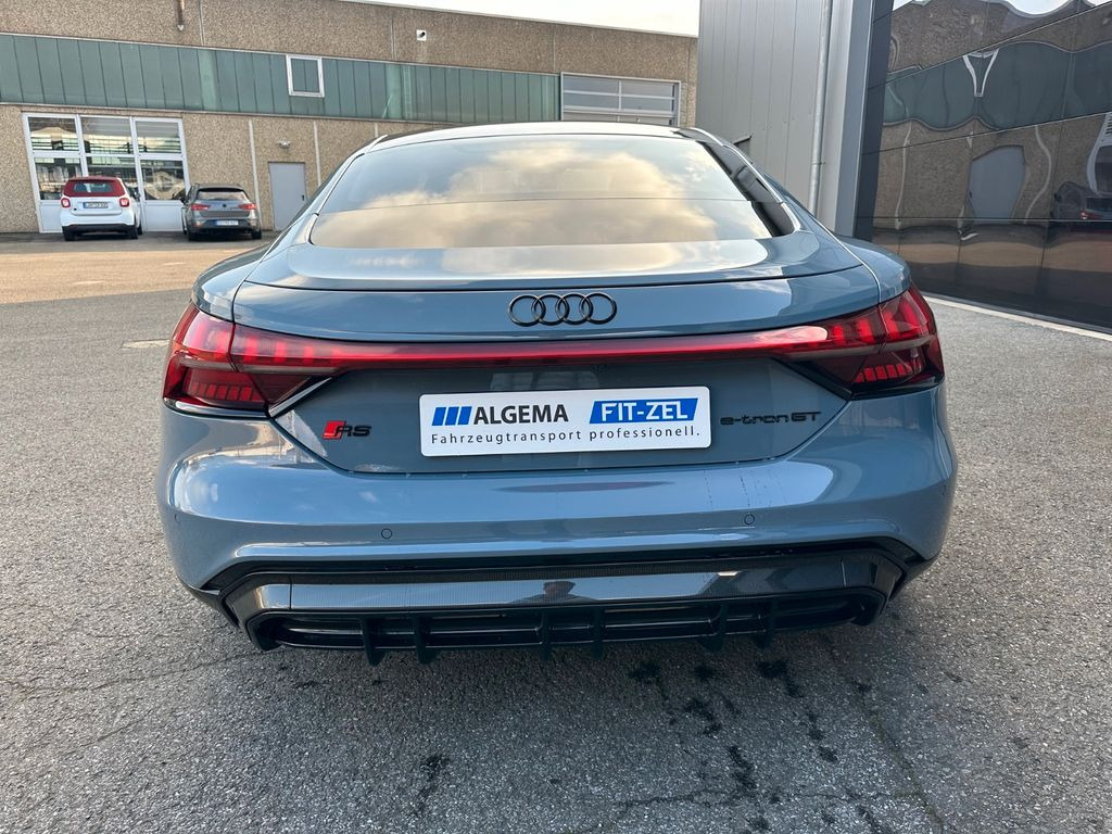 Audi e-tron GT RS quattro CARBON, EXCLUSIVE - 汽车:图4 Audi e-tron GT RS quattro CARBON, EXCLUSIVE - 汽车:图4