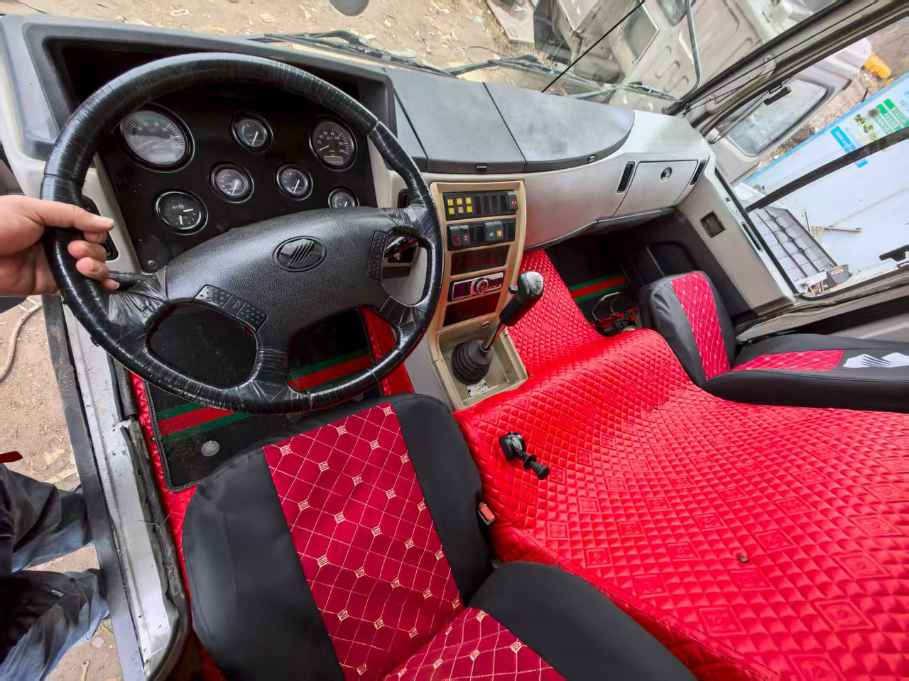 ZOOMLION ZTC250V - 移动式起重机:图4 ZOOMLION ZTC250V - 移动式起重机:图4