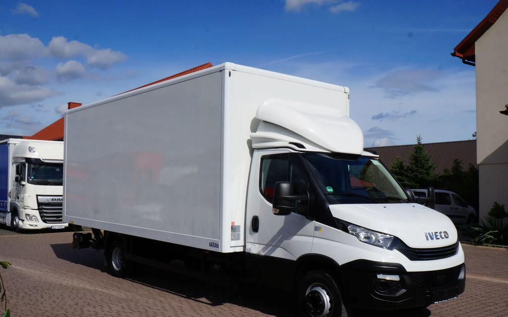 Iveco DAILY 72c18 Automat HI-MATIC Kontener 6 m 74 tys km STAN NOWY - 厢式卡车:图1 Iveco DAILY 72c18 Automat HI-MATIC Kontener 6 m 74 tys km STAN NOWY - 厢式卡车:图1