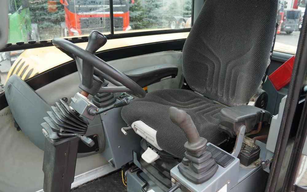 轮式挖掘机 Terex TW 85 Koparka kołowa Sprowadzona silnik DEUTZ Stan Wzorowy:图12 轮式挖掘机 Terex TW 85 Koparka kołowa Sprowadzona silnik DEUTZ Stan Wzorowy:图12