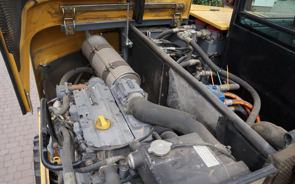 轮式挖掘机 Terex TW 85 Koparka kołowa Sprowadzona silnik DEUTZ Stan Wzorowy:图11 轮式挖掘机 Terex TW 85 Koparka kołowa Sprowadzona silnik DEUTZ Stan Wzorowy:图11