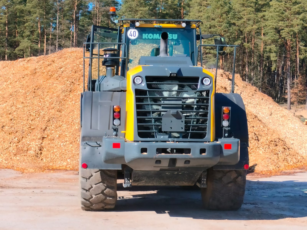 KOMATSU WA380 - 轮式装载机:图5 KOMATSU WA380 - 轮式装载机:图5