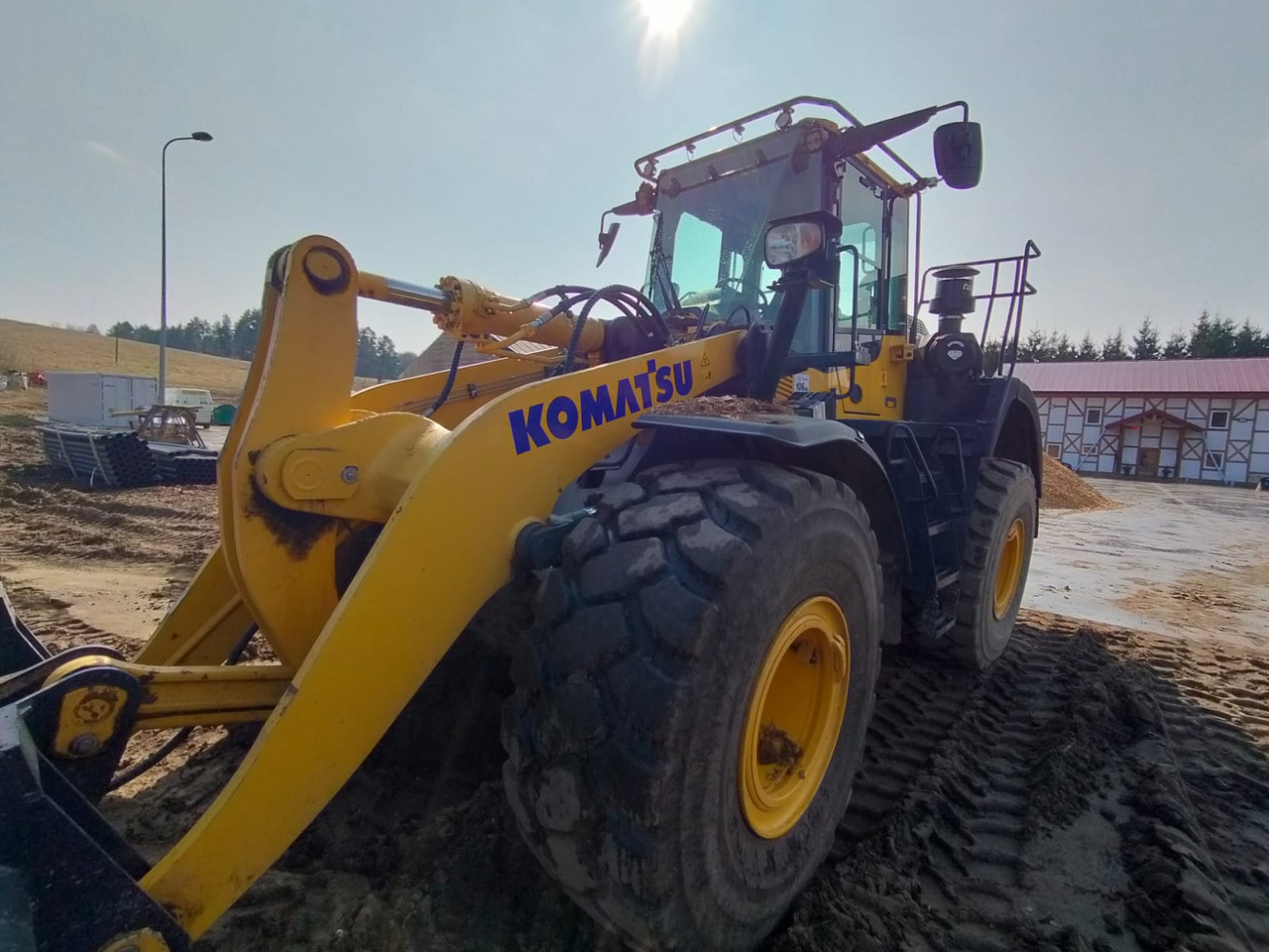 KOMATSU WA380 - 轮式装载机:图3 KOMATSU WA380 - 轮式装载机:图3