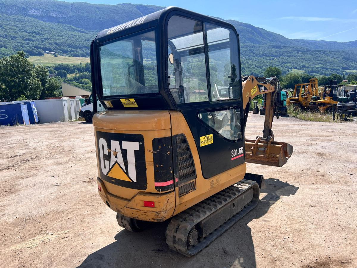 Caterpillar 301.6C MINIPELLE 1,7T (NET DE TVA) - 小型挖掘机:图4 Caterpillar 301.6C MINIPELLE 1,7T (NET DE TVA) - 小型挖掘机:图4
