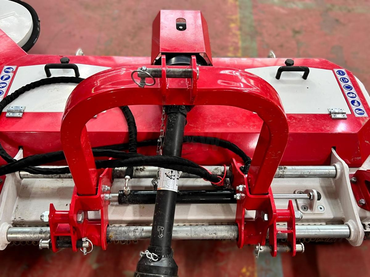 Giemme FMU180 Tondeuse portée attache 3 points pour tracteur - 甩刀式割草机:图5 Giemme FMU180 Tondeuse portée attache 3 points pour tracteur - 甩刀式割草机:图5