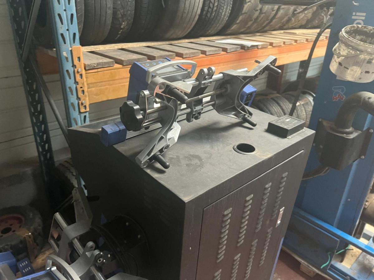 TWIN BUSCH TW115 Banc de géométrie - 车间设备:图5 TWIN BUSCH TW115 Banc de géométrie - 车间设备:图5