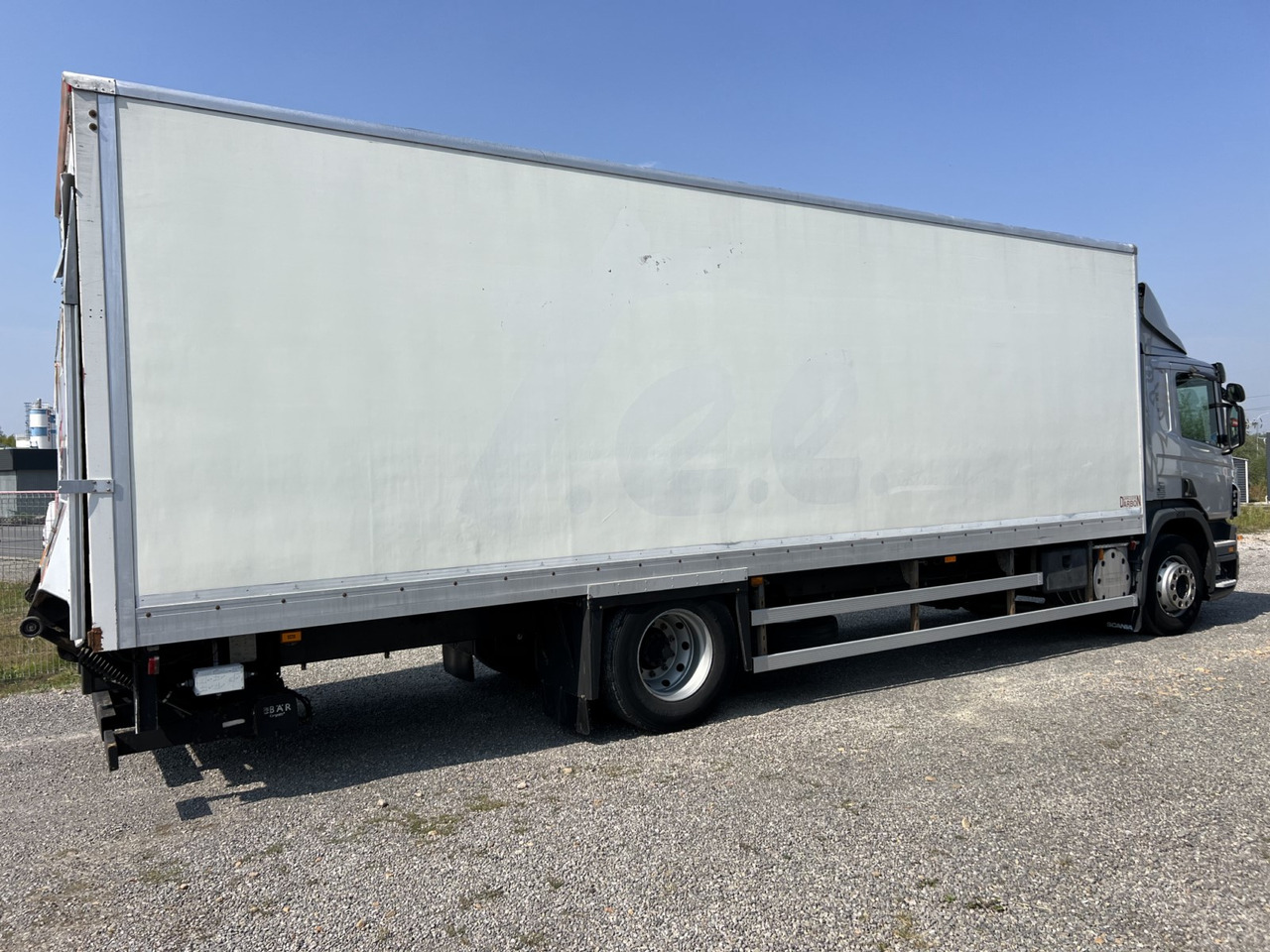 Scania P320 - 栏板式/ 平板卡车:图4 Scania P320 - 栏板式/ 平板卡车:图4