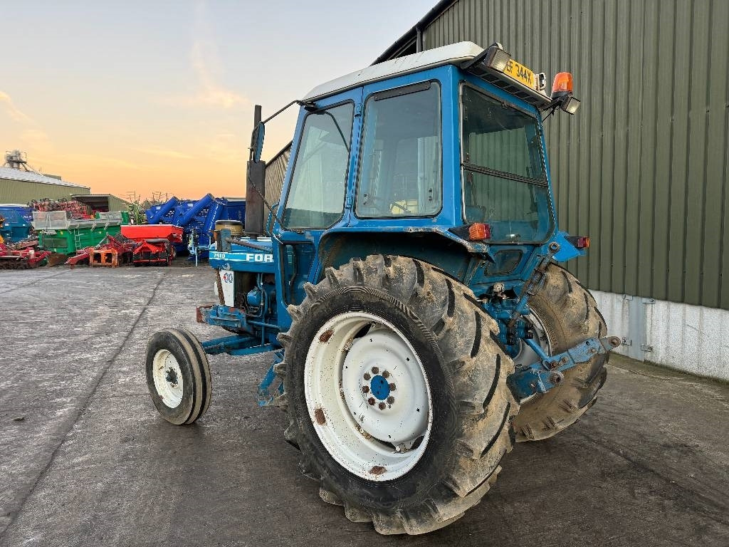 Ford 7610 2wd - 拖拉机:图2 Ford 7610 2wd - 拖拉机:图2