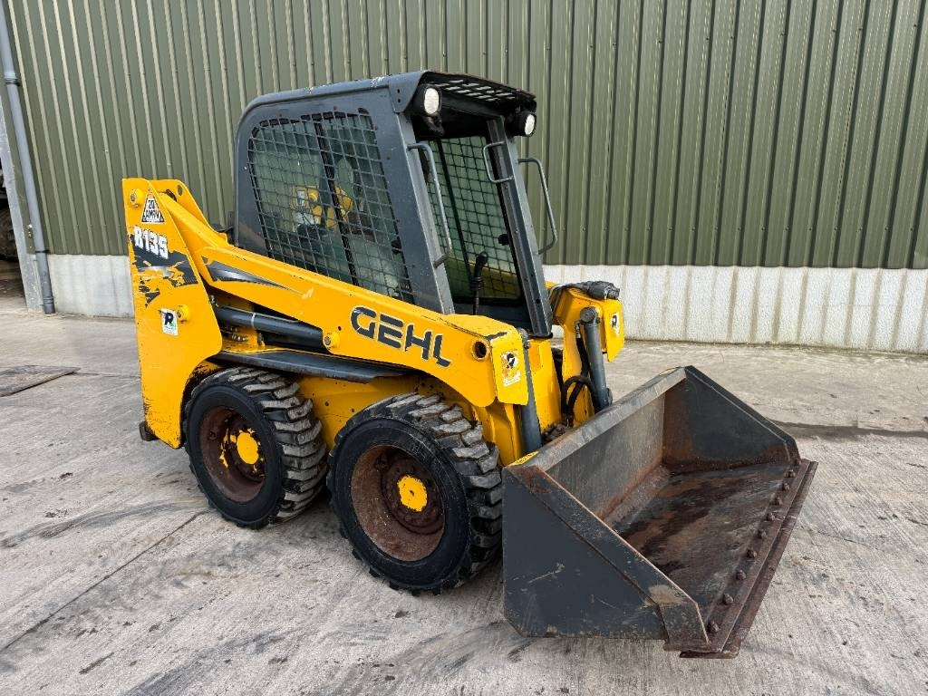 Gehl R 135 Skid Steer - 滑移装载机:图3 Gehl R 135 Skid Steer - 滑移装载机:图3